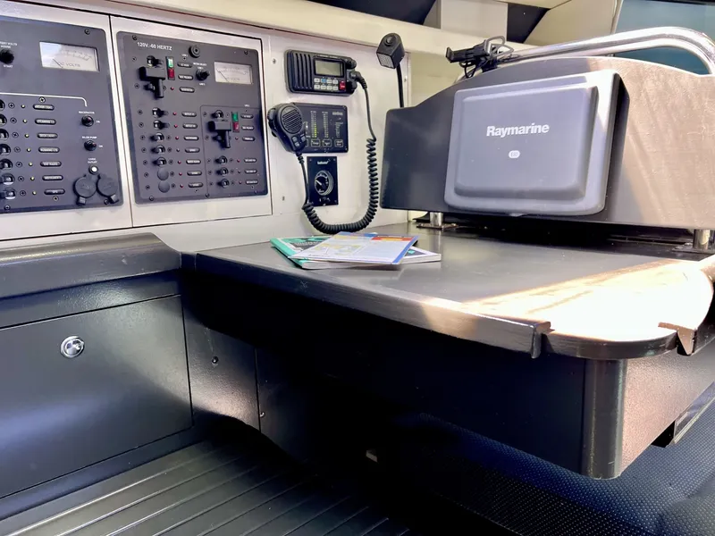 Slide: The Image of Hunter 38 2008 - 6043016