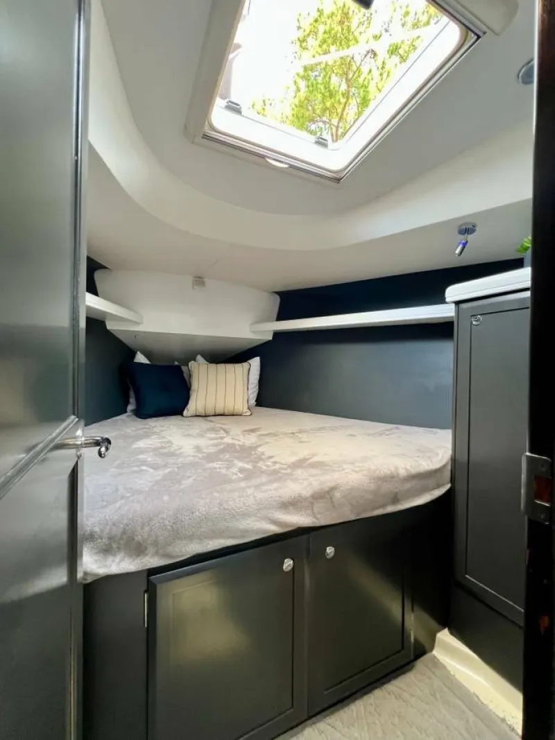 Slide: The Image of Hunter 38 2008 - 6030649