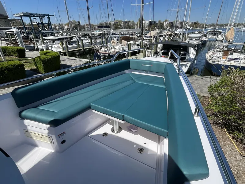 Slide: The Image of Axopar 28 CABIN 2023 - 6031467