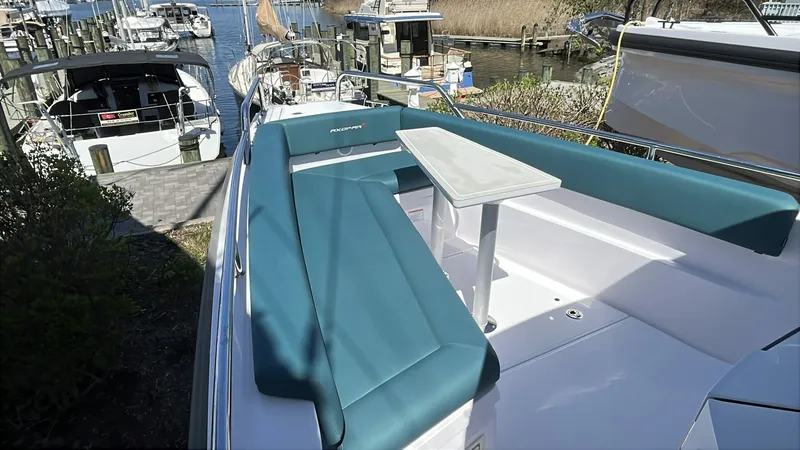 Slide: The Image of Axopar 28 CABIN 2023 - 6031477