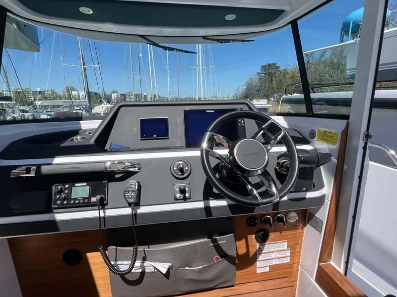 Slide: The Image of Axopar 28 CABIN 2023 - 6031448