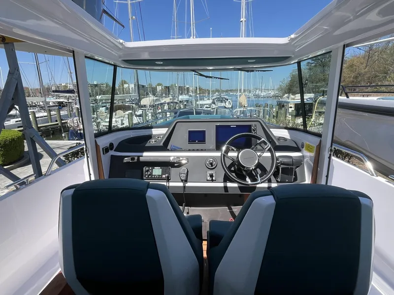 Slide: The Image of Axopar 28 CABIN 2023 - 6031450