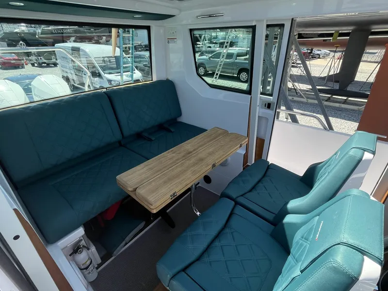 Slide: The Image of Axopar 28 CABIN 2023 - 6031452