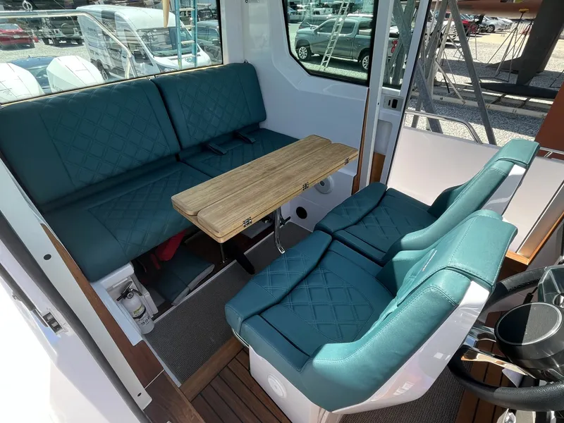 Slide: The Image of Axopar 28 CABIN 2023 - 6031453