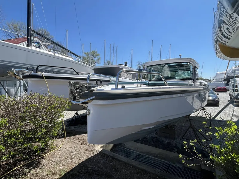 Slide: The Image of Axopar 28 CABIN 2023 - 6031430