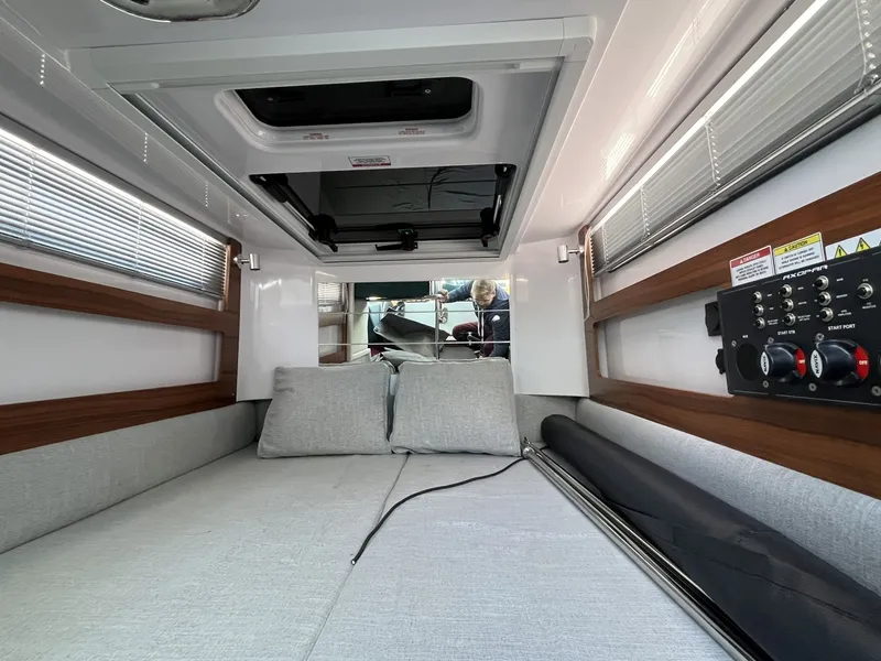 Slide: The Image of Axopar 28 CABIN 2023 - 6031458