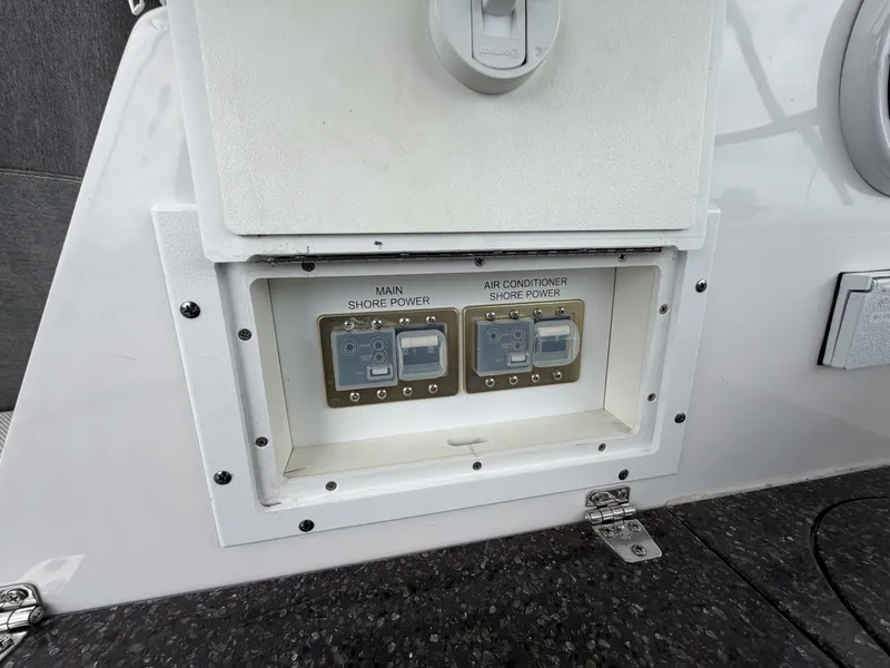 Slide: The Image of Rinker 360 Express Cruiser 2013 - 6043443