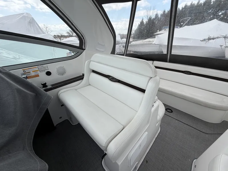 Slide: The Image of Rinker 360 Express Cruiser 2013 - 6043448