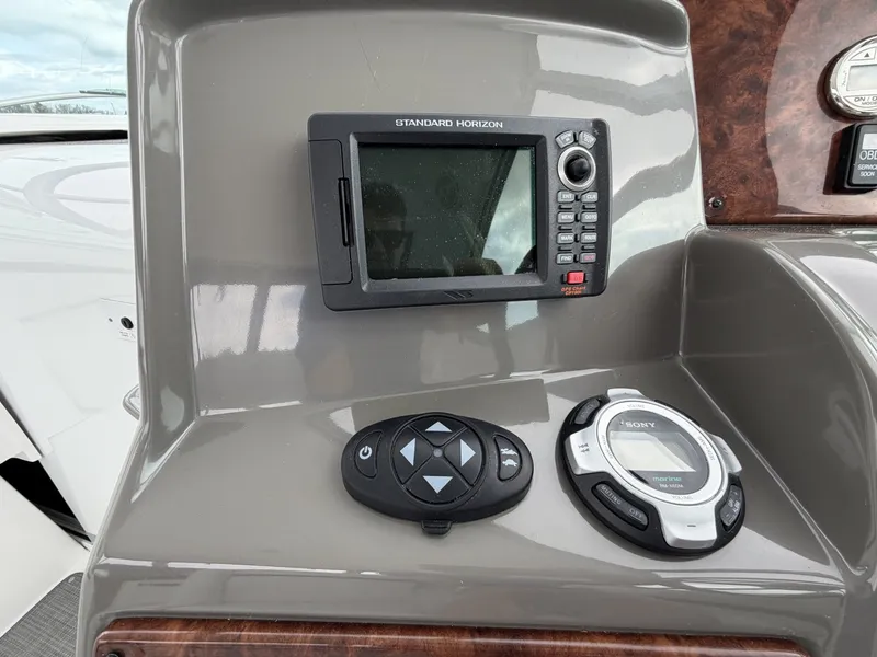 Slide: The Image of Rinker 360 Express Cruiser 2013 - 6043454