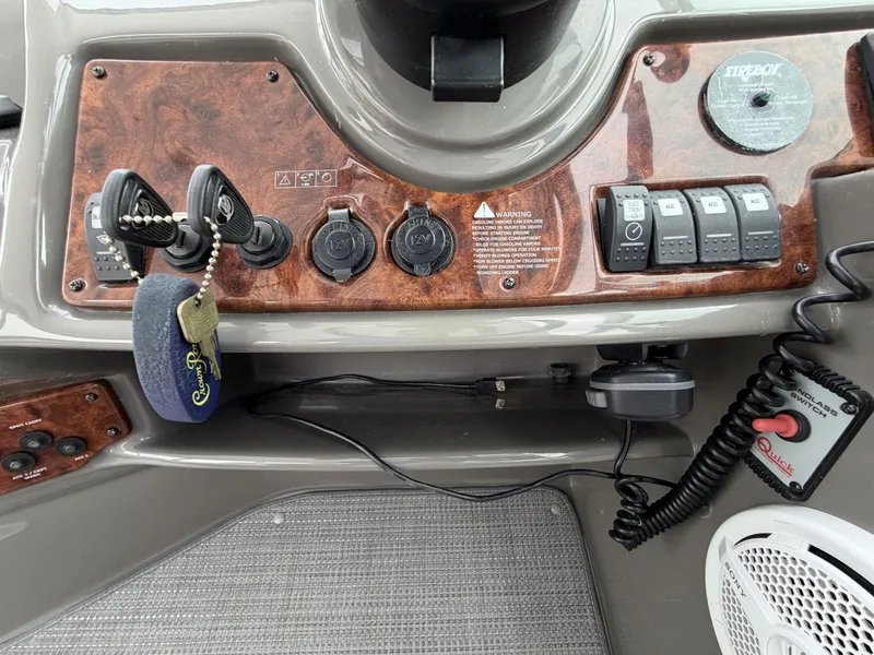 Slide: The Image of Rinker 360 Express Cruiser 2013 - 6043456