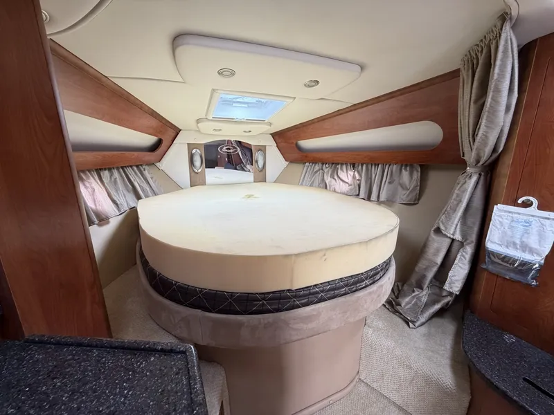 Slide: The Image of Rinker 360 Express Cruiser 2013 - 6043465
