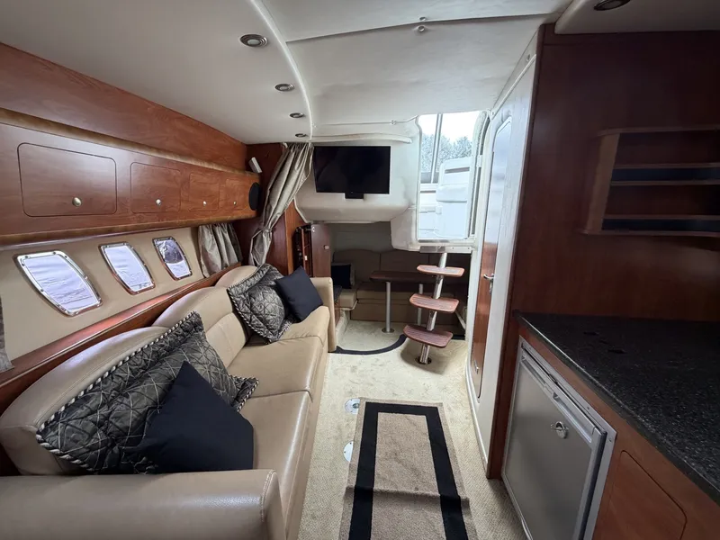 Slide: The Image of Rinker 360 Express Cruiser 2013 - 6043468