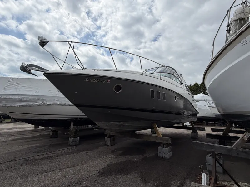 Slide: The Image of Rinker 360 Express Cruiser 2013 - 6043428