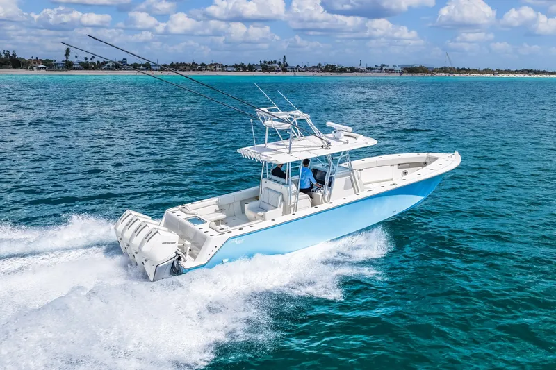 Slide: The Image of SeaVee 390B 2021 - 6031120