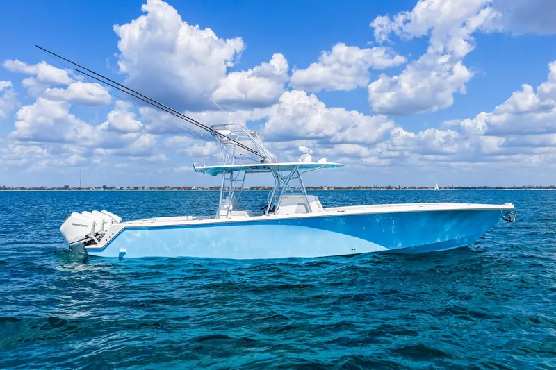 Slide: The Image of SeaVee 390B 2021 - 6030992