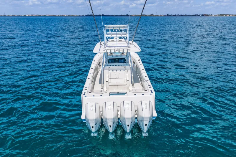 Slide: The Image of SeaVee 390B 2021 - 6031010