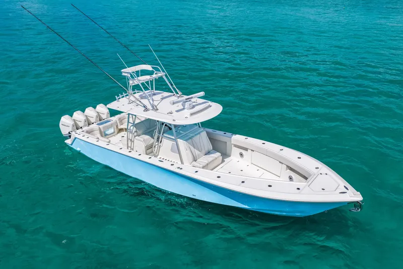 Slide: The Image of SeaVee 390B 2021 - 6030970