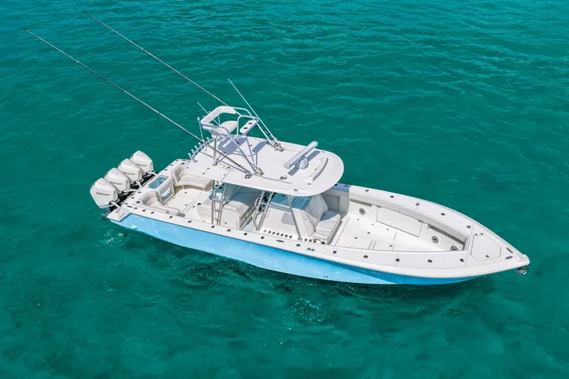 Slide: The Image of SeaVee 390B 2021 - 6030971