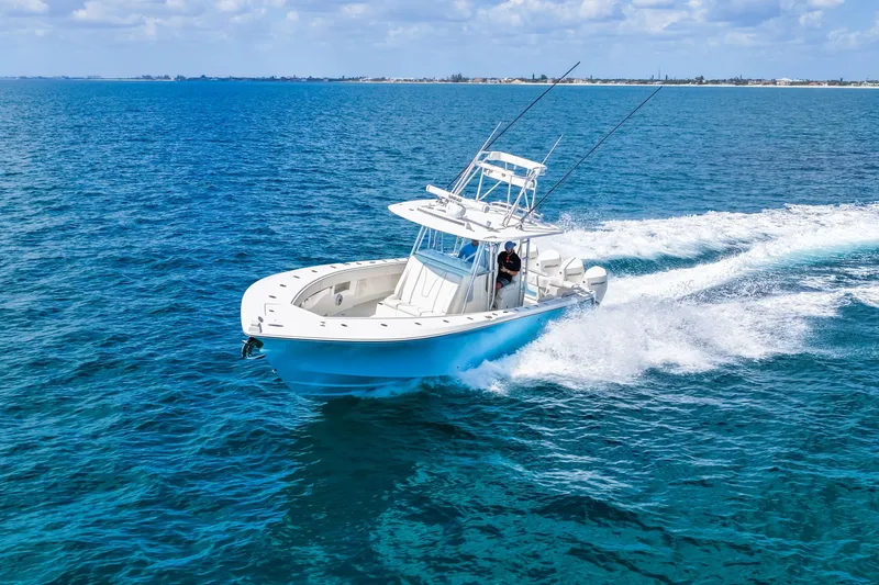 Slide: The Image of SeaVee 390B 2021 - 6031047