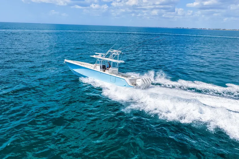 Slide: The Image of SeaVee 390B 2021 - 6031061