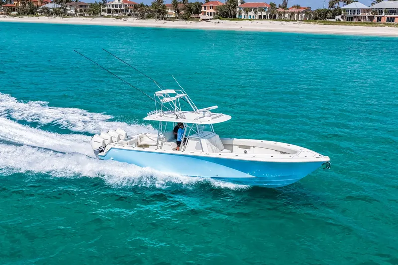 Slide: The Image of SeaVee 390B 2021 - 6031095