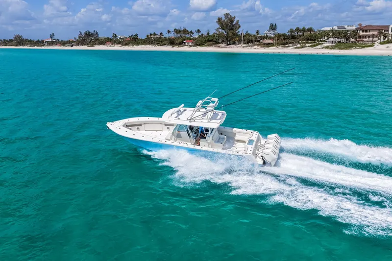 Slide: The Image of SeaVee 390B 2021 - 6031111