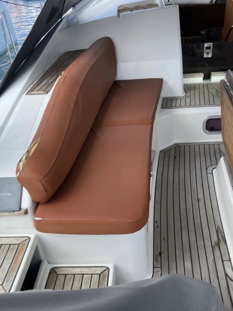 Slide: The Image of Wauquiez Pilot Saloon 55 2011 - 6030959