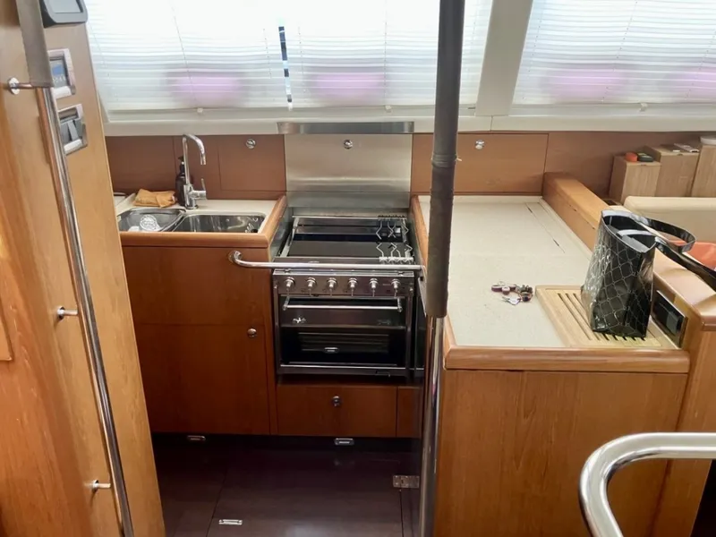 Slide: The Image of Wauquiez Pilot Saloon 55 2011 - 6031015