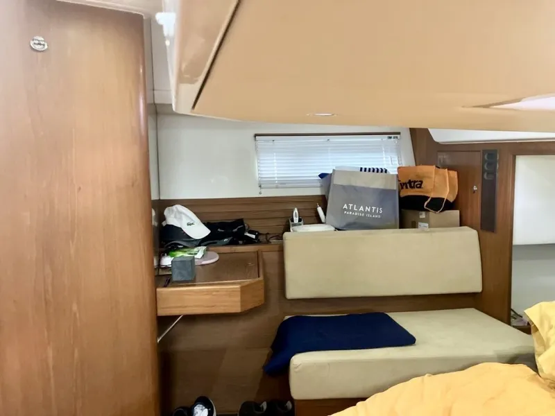 Slide: The Image of Wauquiez Pilot Saloon 55 2011 - 6031021