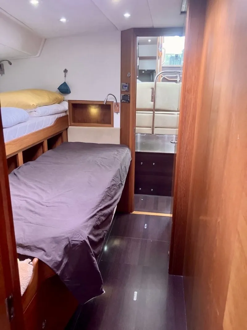 Slide: The Image of Wauquiez Pilot Saloon 55 2011 - 6031026