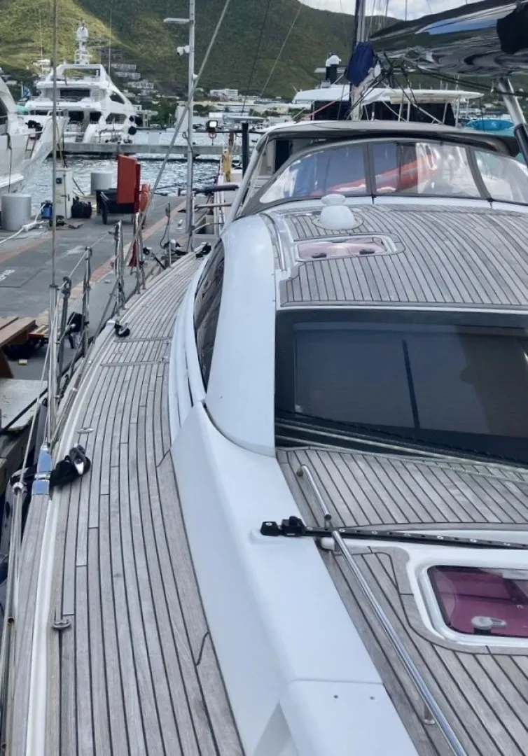 Slide: The Image of Wauquiez Pilot Saloon 55 2011 - 6030950
