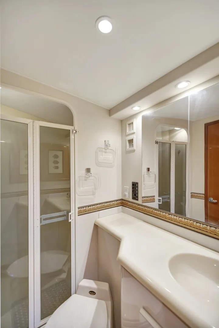 Slide: The Image of Viking 5- Lady S - Interior Head 2001 Viking 50 Convertible Lady S - 6031240