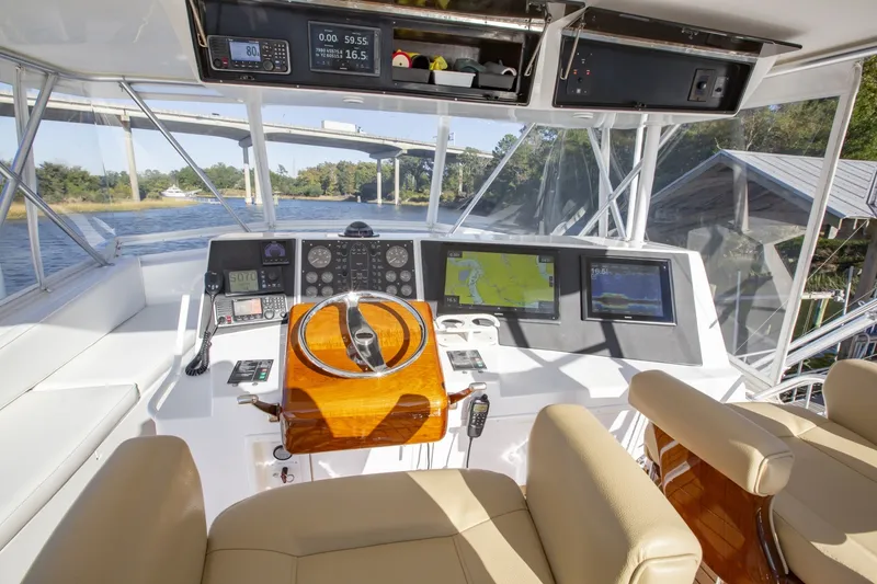 Slide: The Image of Viking 5- Lady S - Exterior Flybridge 2001 Viking 50 Convertible Lady S - 7654973