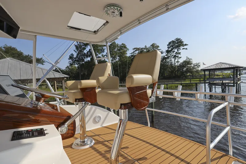 Slide: The Image of Viking 5- Lady S - Exterior Flybridge 2001 Viking 50 Convertible Lady S - 7654976