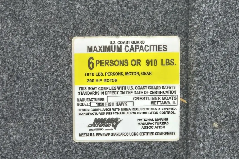 Slide: The Image of Crestliner 1850 FISH HAWK 2021 - 6031308