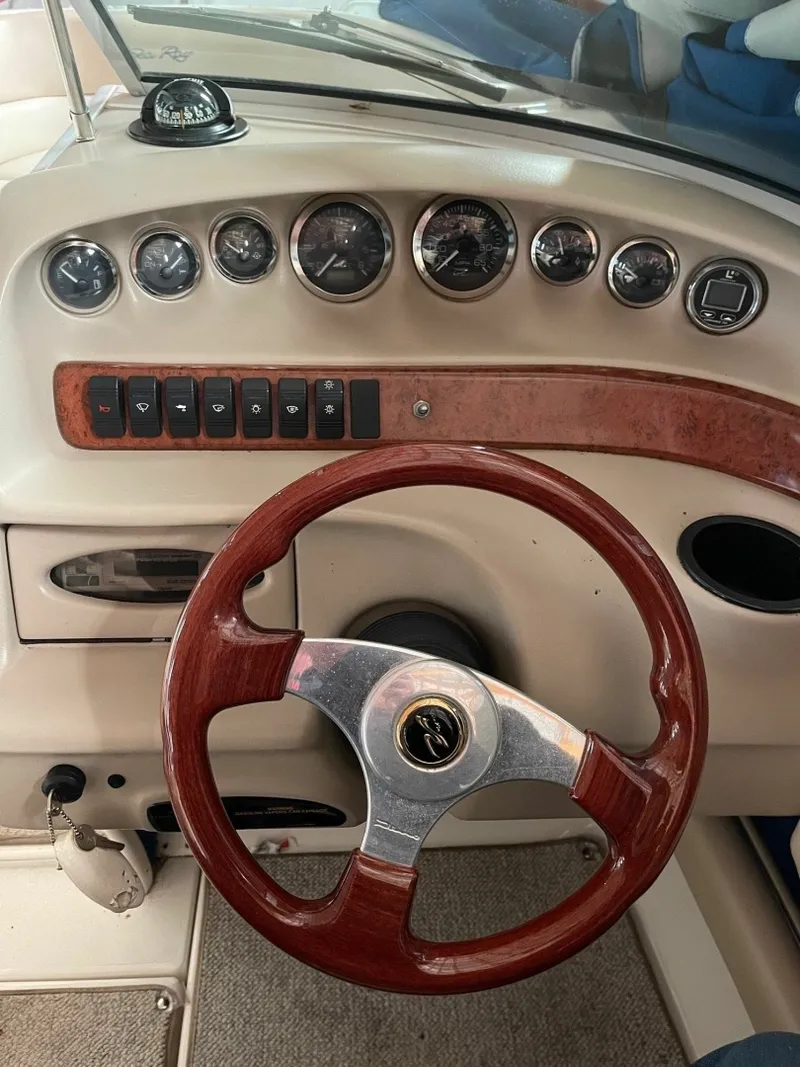 Slide: The Image of Sea Ray 23 1997 - 6031366