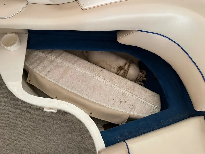 Slide: The Image of Sea Ray 23 1997 - 6031360