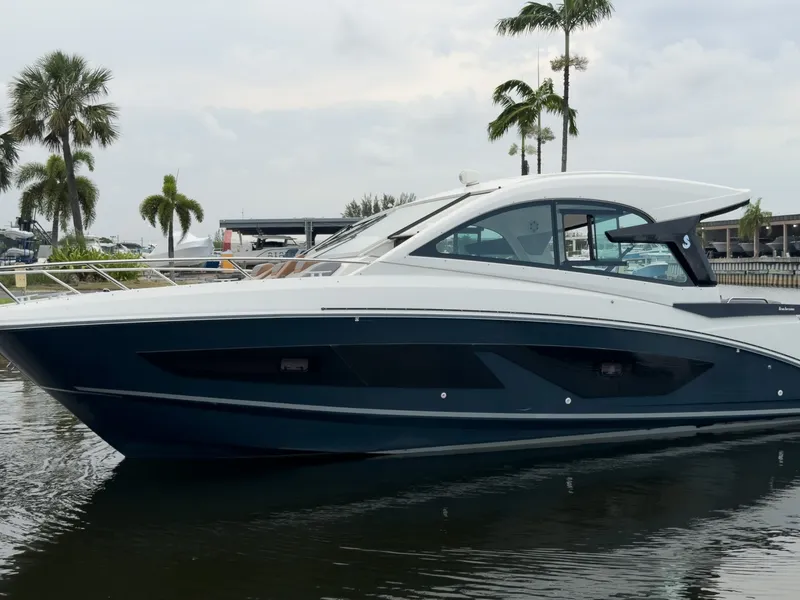 Slide: The Image of Beneteau Gran Turismo 32 2023 - 6492923