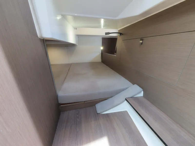 Slide: The Image of Beneteau Gran Turismo 32 2023 - 6492907