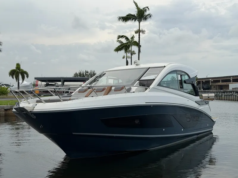 Slide: The Image of Beneteau Gran Turismo 32 2023 - 6492922