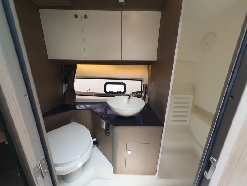 Slide: The Image of Beneteau Gran Turismo 32 2023 - 6492909