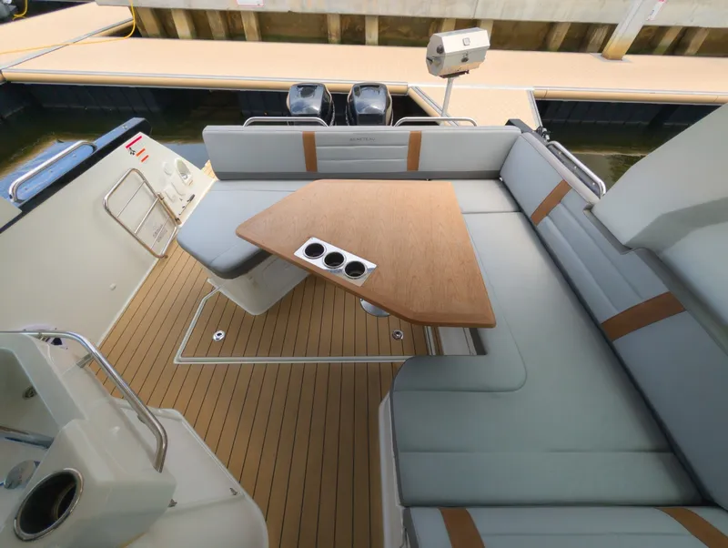 Slide: The Image of Beneteau Gran Turismo 32 2023 - 6492889