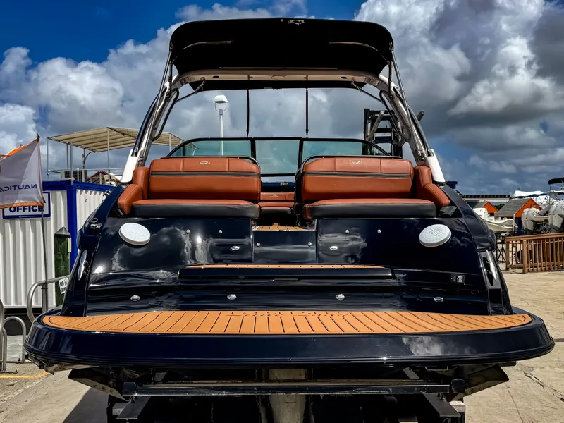 Slide: The Image of Regal 2800 Bowrider 2017 - 6514079