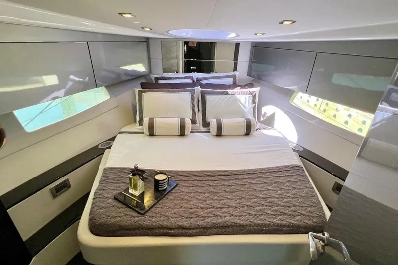 Slide: The Image of Schaefer 400 2024 - 6032163