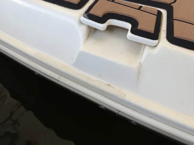 Slide: The Image of Rinker 350 Express Cruiser 2007 - 6032192