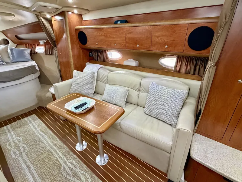 Slide: The Image of Rinker 350 Express Cruiser 2007 - 6032092