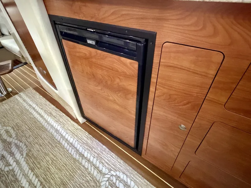 Slide: The Image of Rinker 350 Express Cruiser 2007 - 6032103