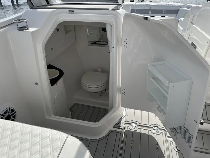 Slide: The Image of Sea Fox 288 Traveler 2025 - 6117530