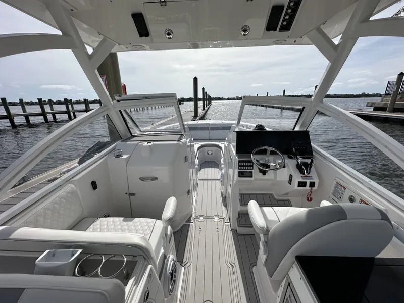 Slide: The Image of Sea Fox 288 Traveler 2025 - 6117645