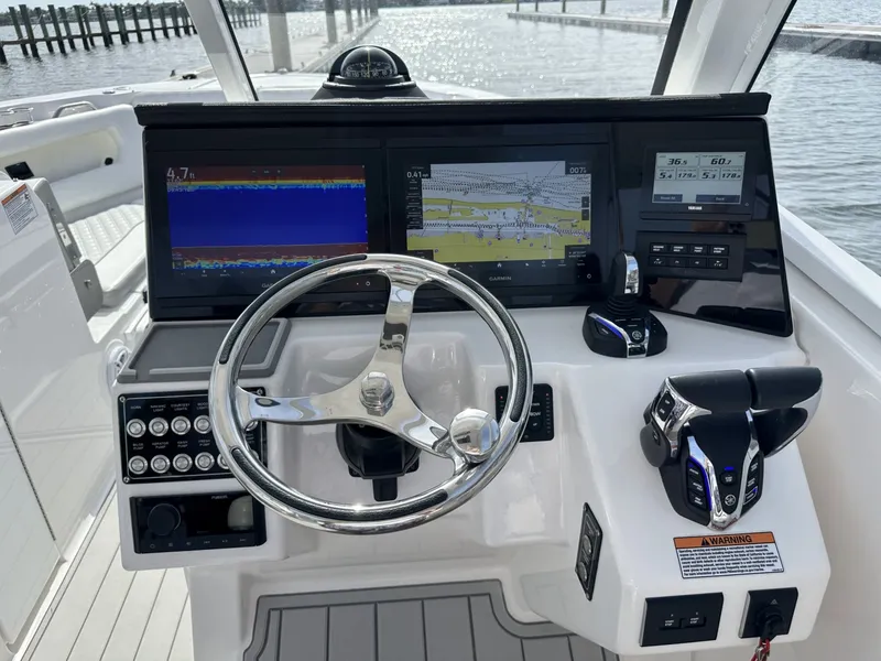 Slide: The Image of Sea Fox 288 Traveler 2025 - 6117852